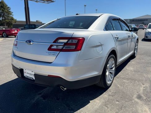 Used 2015 Ford Taurus Limited FWD image 38