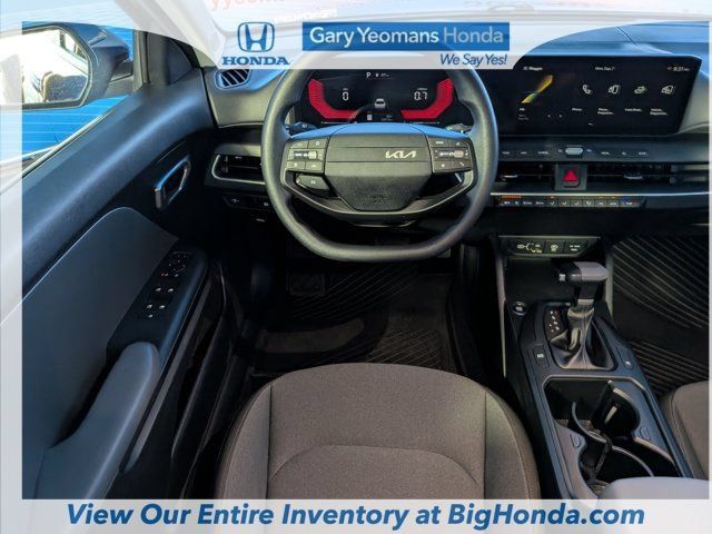 Used 2025 Kia K4 FWD image 16