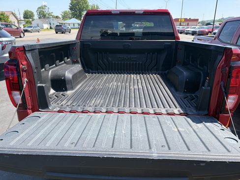 Used 2024 GMC Sierra 1500 Elevation AWD/4WD image 4