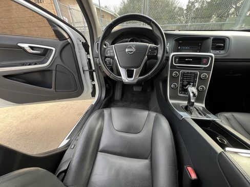 Used 2015 Volvo S60 T5 Premier Plus image 17