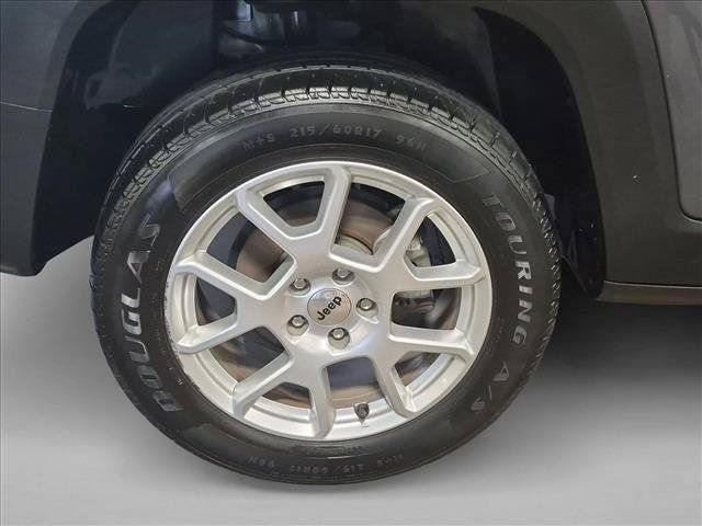 Used 2023 Jeep Renegade Latitude w/ Sun/Sound Group AWD/4WD image 13