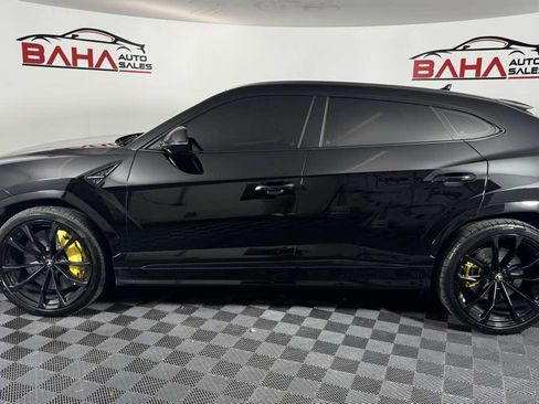 Used 2019 Lamborghini Urus AWD/4WD image 3