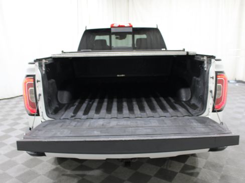 Used 2017 GMC Sierra 1500 Denali w/ Denali Ultimate Package AWD/4WD image 22