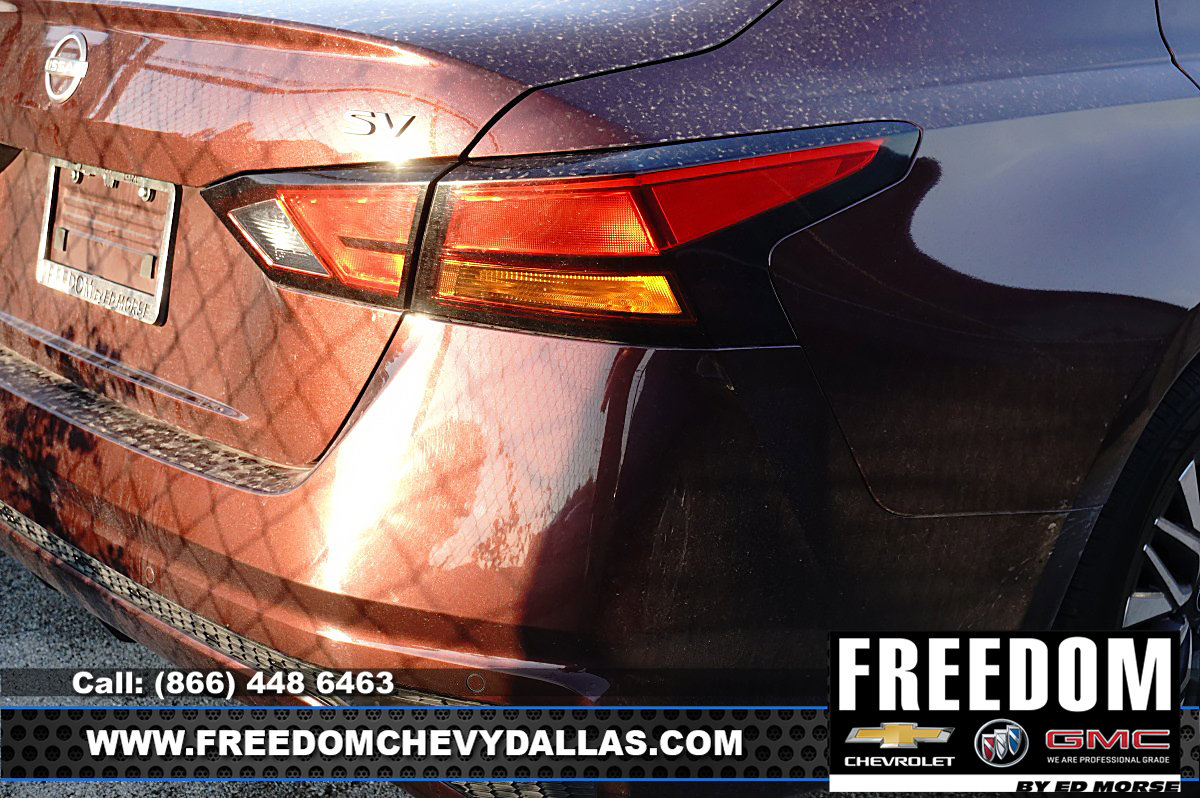 Used 2024 Nissan Altima 2.5 SV FWD image 8
