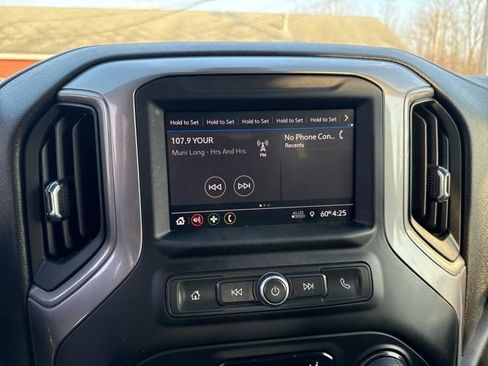 Used 2022 Chevrolet Silverado 2500 Custom w/ Custom Convenience Package image 32