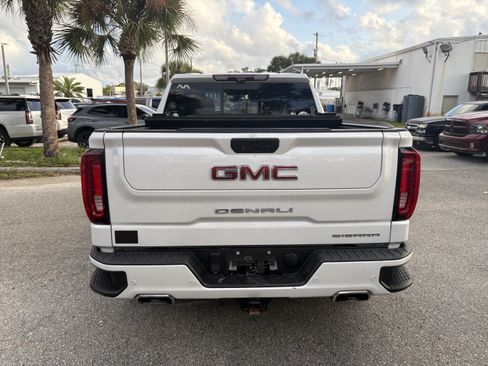Used 2021 GMC Sierra 1500 Denali w/ Technology Package RWD image 6