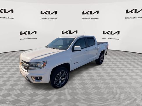 Used 2017 Chevrolet Colorado Z71 AWD/4WD image 4