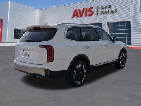 Used 2025 Kia Telluride S image 6