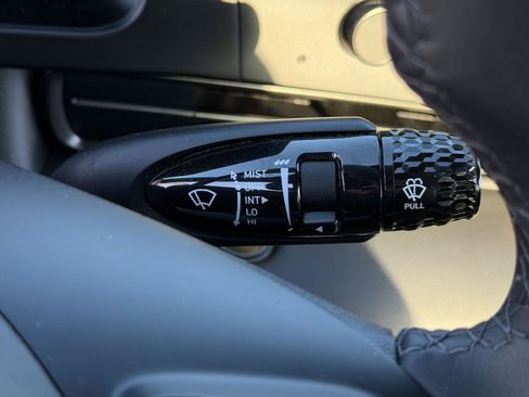 Certified 2025 Hyundai Elantra Sport image 20