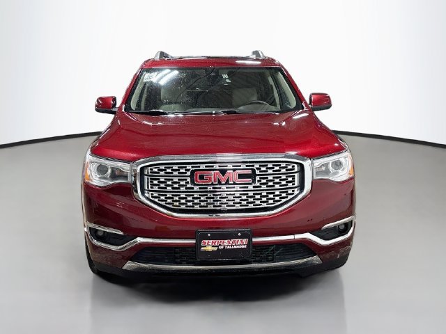 Used 2017 GMC Acadia Denali w/ Technology Package AWD/4WD image 3