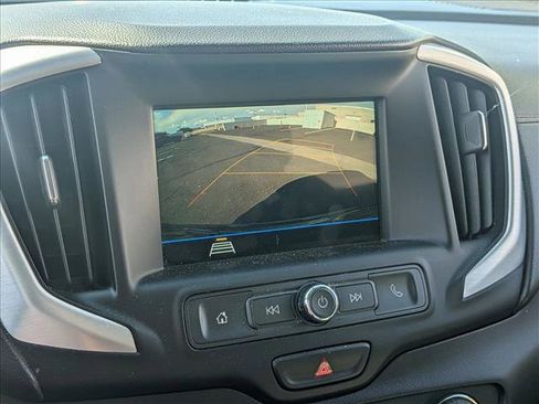 Used 2019 GMC Terrain SLE w/ Driver Convenience Package FWD image 10