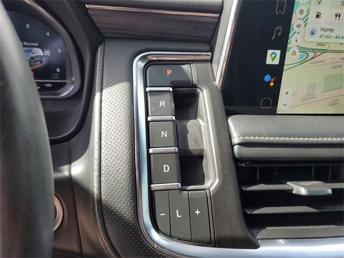 Used 2022 GMC Yukon SLT w/ SLT Premium Package image 27