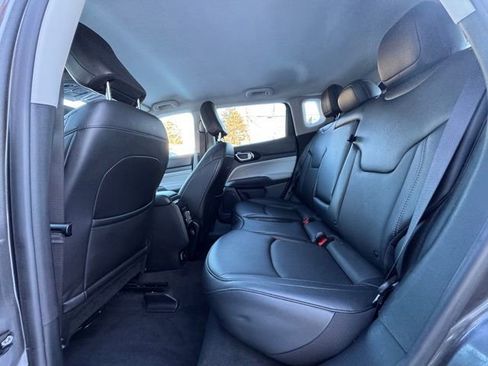 Used 2022 Jeep Compass Limited image 14