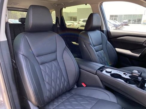 New 2026 Nissan Rogue Platinum AWD/4WD image 9