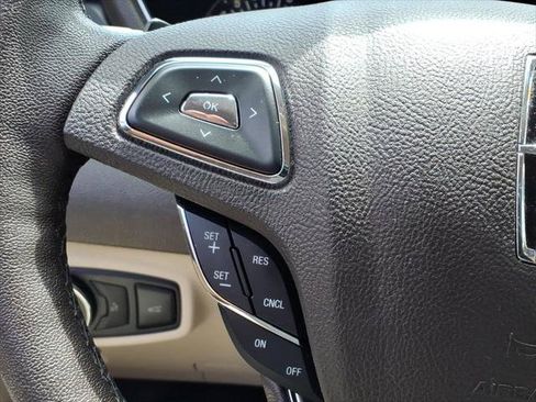Used 2018 Lincoln MKC Premiere AWD/4WD image 16