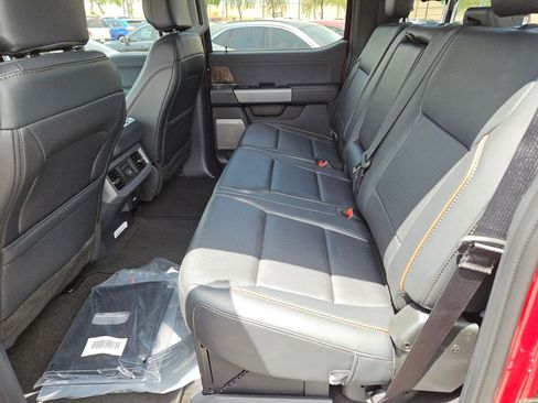 New 2025 Ford F250 Lariat w/ Lariat Ultimate Package image 17