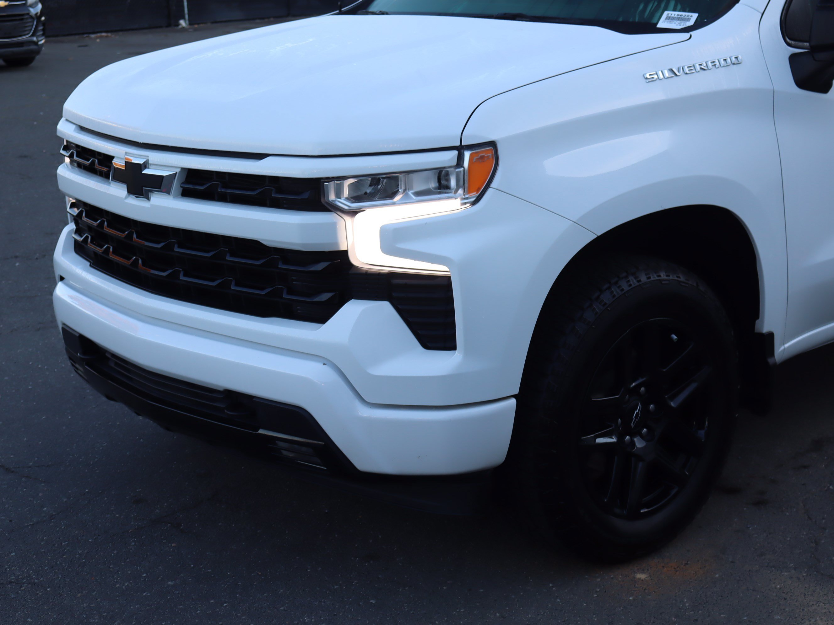 Used 2023 Chevrolet Silverado 1500 RST AWD/4WD image 6