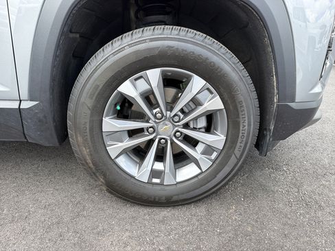 Used 2025 Chevrolet Equinox LT w/ Safety and Technology Package FWD image 13