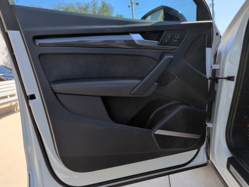 Used 2024 Audi SQ5 Premium Plus w/ Premium Plus Package image 14