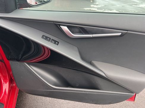 Certified 2023 Kia Niro EX image 22