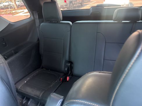 Used 2020 Chevrolet Traverse Premier w/ Redline Edition image 12