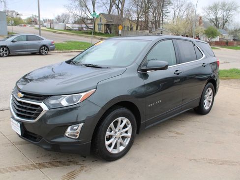 Used 2019 Chevrolet Equinox LT image 4
