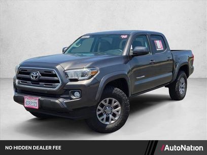 Used 2016 Toyota Tacoma SR5 w/ SR5 Appearance Package (SN)