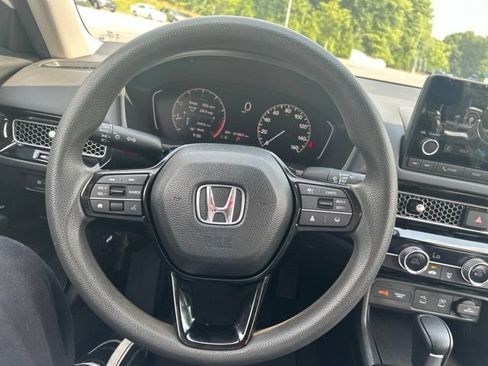 Used 2025 Honda Civic LX image 37