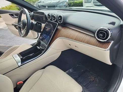 Used 2024 Mercedes-Benz C 300 Sedan image 23