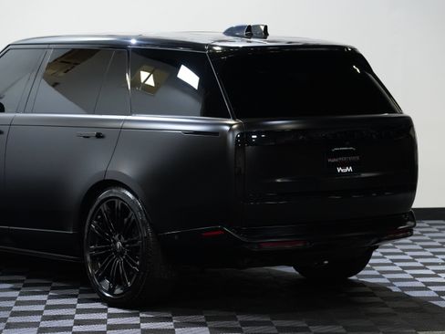 Used 2025 Land Rover Range Rover Long Wheelbase Autobiography AWD/4WD image 15