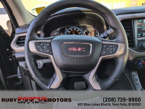 Used 2017 GMC Acadia Denali image 16