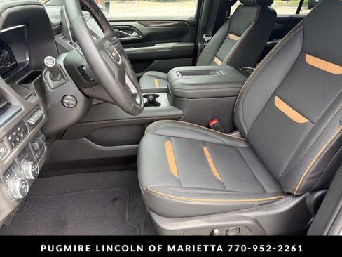 Used 2024 GMC Yukon AT4 w/ AT4 Premium Plus Package AWD/4WD image 9