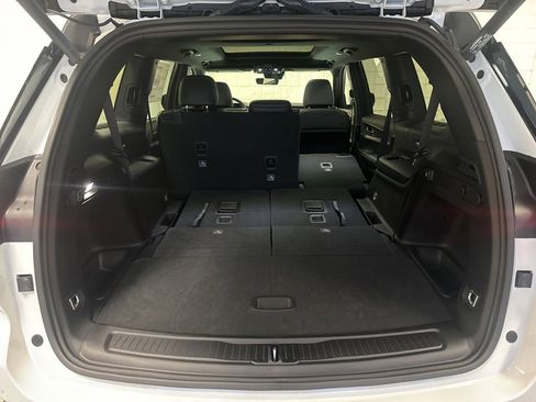 New 2025 Jeep Grand Cherokee L Limited w/ Black Appearance Package image 38