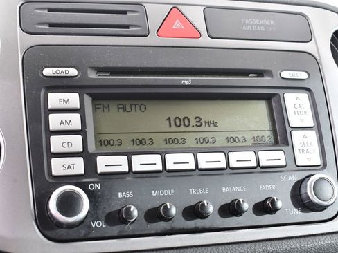 Used 2009 Volkswagen Tiguan SE image 27