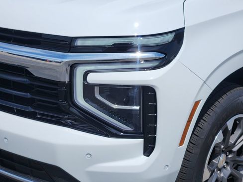 New 2026 Chevrolet Suburban LS RWD image 6