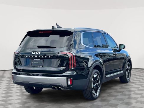 Used 2025 Kia Telluride EX w/ EX Captain's Chair Package AWD/4WD image 5