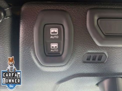 Used 2021 Jeep Wrangler Unlimited Sahara w/ Cold Weather Group AWD/4WD image 18