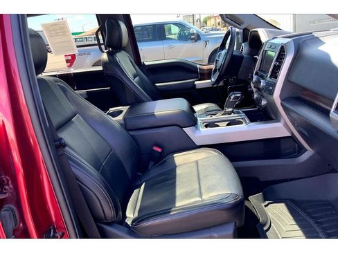 Used 2017 Ford F150 Lariat w/ Equipment Group 502A Luxury AWD/4WD image 8
