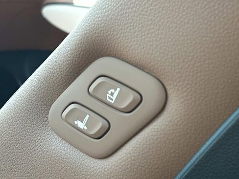 New 2026 Genesis GV70 2.5T Advanced image 24