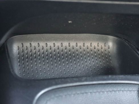 Used 2020 Toyota Corolla SE image 31