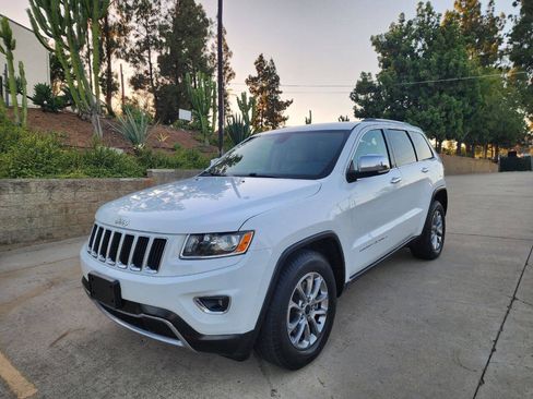 Used 2015 Jeep Grand Cherokee Limited AWD/4WD image 10