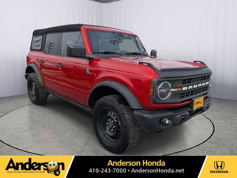 Used 2023 Ford Bronco Black Diamond image 1