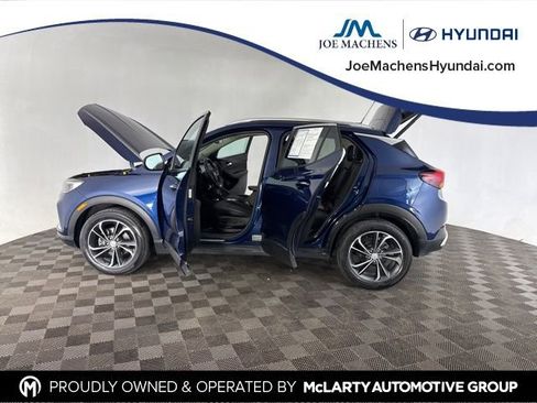 Used 2023 Buick Encore GX Select image 11