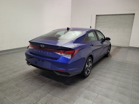 Used 2023 Hyundai Elantra SEL w/ Convenience Package FWD image 9