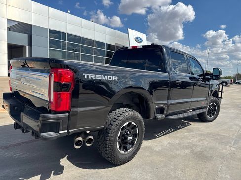 Certified 2025 Ford F250 King Ranch w/ Tremor Off-Road Package AWD/4WD image 3