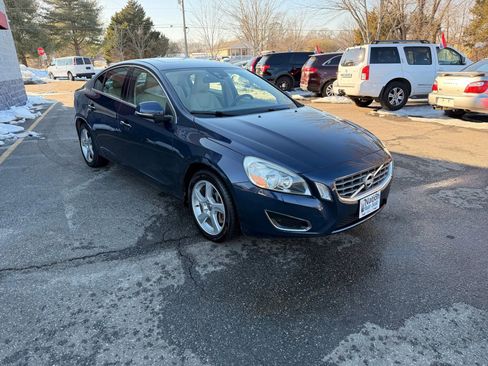 Used 2013 Volvo S60 T5 image 8
