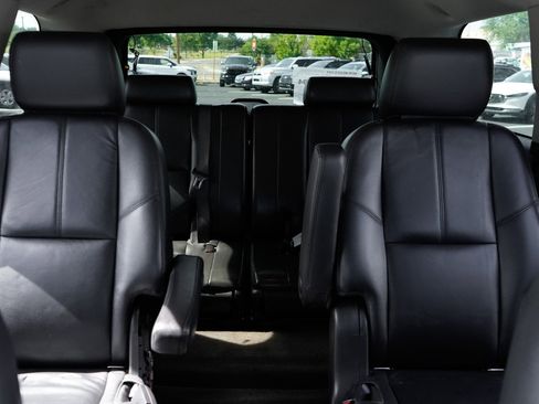 Used 2014 Chevrolet Tahoe LT w/ All-Star Edition AWD/4WD image 27