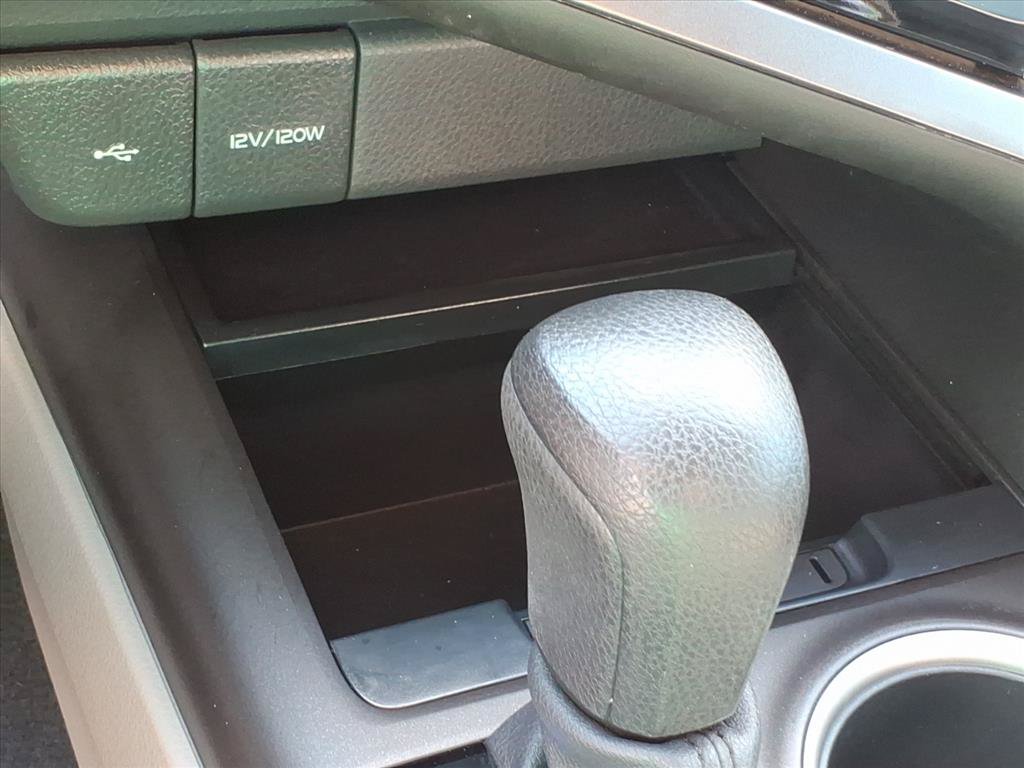 Used 2024 Toyota Camry LE FWD image 31
