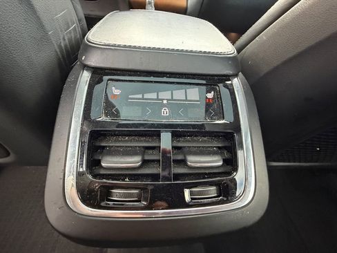 Used 2018 Volvo XC90 T6 Inscription w/ Convenience Package image 28