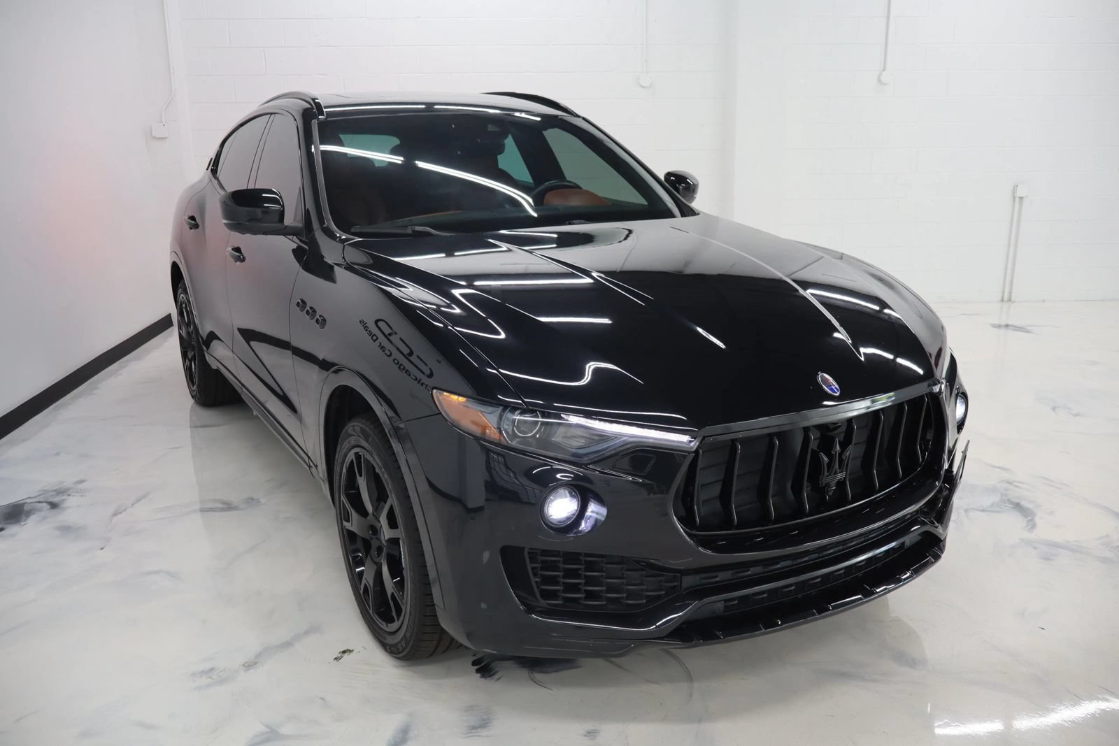 Used 2017 Maserati Levante S AWD/4WD image 2